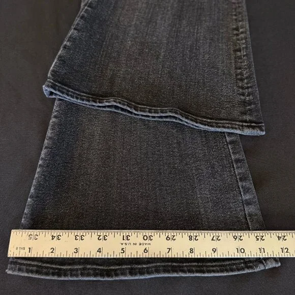 Driftwood Farrah Embroidered Flare Jeans Sz 27